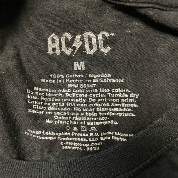 AC/DC Back In Black Graphic T-Shirt, Size Medium - Picture 3 of 3